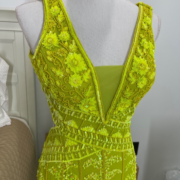 Rachel Allan Neon Green Prom Dress Size 6 - Picture 5 of 14